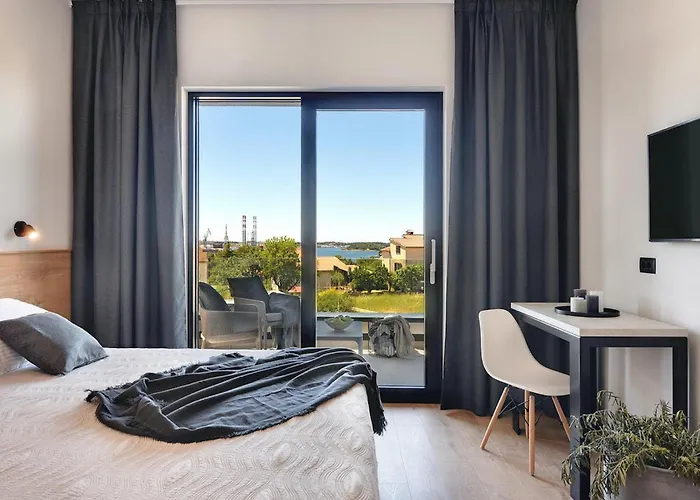 Aquarius Holiday home *